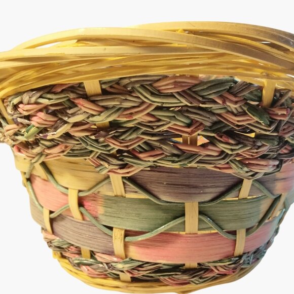 Multicolor Wicker Easter Basket Pastel Hand Woven Handled 10x10 inch - Picture 4 of 6